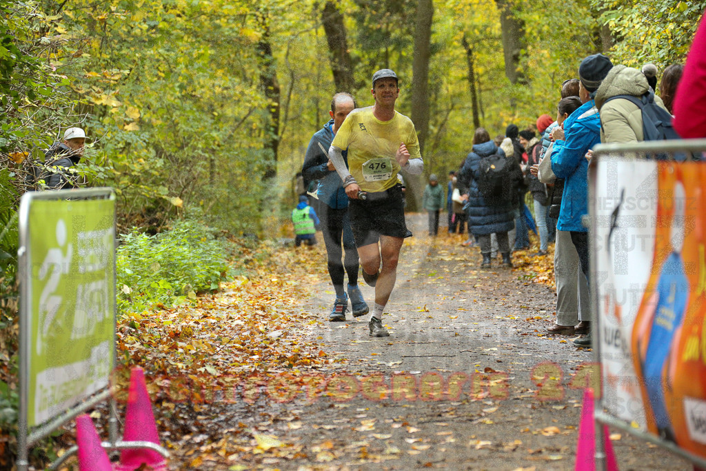 251026_1227_EX1_0432 | Sportfotografie im Rhein-Sieg Kreis, Köln, Bonn, NRW, Rheinland Pfalz, Hessen, etc. Unser Tätigkeitsfeld umfasst den Laufsport vom Volkslauf über den Marathon, Duathlon, Triathon bis zum Ultralauf wie Kölnpfad Ultra oder Schindertrail.