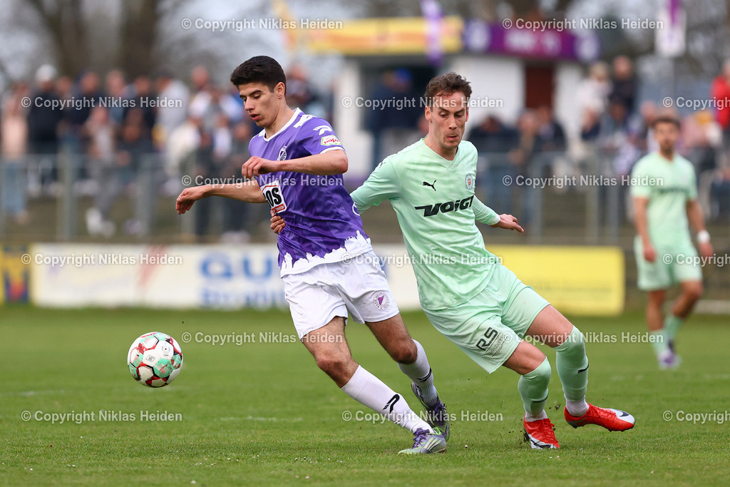 NH_VfRNeumuenster_PSVNeumuenster_FlensOberliga_15042026 | #10 Ilir Serifi (VfR Neumünster), #11 Jesper Tiedemann (PSV Union Neumünster)Fußball I Herren I Flens Oberliga I Saison 2025-2026  I 19. Spieltag I VfR Neumünster - PSV Union Neumünster I 15.04.2026 I VfR Stadion HSP (Grümmi Arena)
