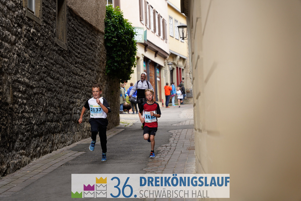 Stadtwerke Schüler und Jugendlauf 1,7km | 3koenigslauf 2022 Stadtwerke Schüler und Jugenlauf 1,7km - Realisiert mit Pictrs.com