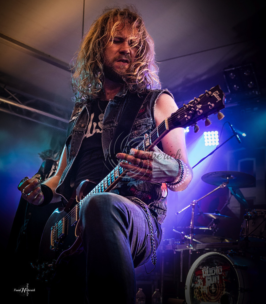 Audio Gun | Frank Herberich Fotografie, Frank Herberich, Fotografie, Hochzeit, Portrait, St. Peter Ording, Ording, Westerhever, Nordsee, Frank Fotografie, Hardheim,  Odenwald,Walldürn, Band,Eventfotografie - Realisiert mit Pictrs.com