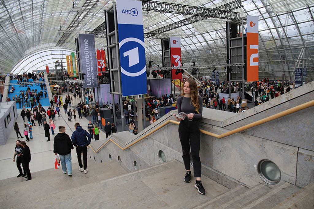Foto: Leipzig - Leipziger Messe | Das Team hinter BILDLEXIKON LEIPZIG bündelt historische wie aktuelle Informationen über die Stadt Leipzig in Text und Bild auf einer Plattform und stellt diese der interessierten Öffentlichkeit zur Verfügung.
