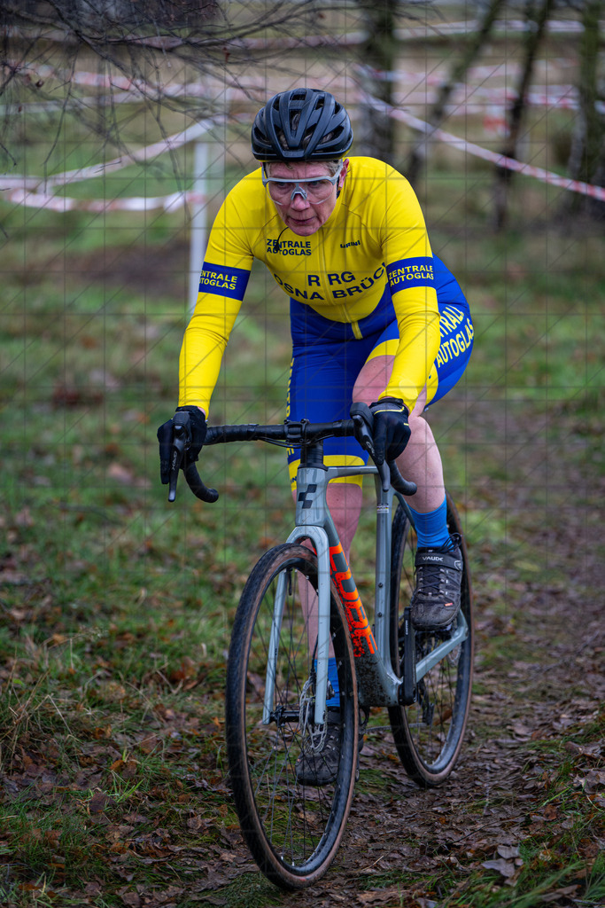 26. Stadler Weser-Ems Cup 2025/2026 - Silvestercross Melle | 31.12.25: 26. Stadler Weser-Ems Cup 2025/2026 - Silvestercross Melle / Melle / Deutschland  //   CREDIT:www.bullenfotos.de, Martin König, Hörner Weg 40, D-49078 Osnabrück, +4917663732967 // Nutzung und Weitergabe nur zu den vereinbarten Zwecken. Presseanfragen an Ersteller. Alle Rechte beim Ersteller. Honorierung nach MFM. - Realisiert mit Pictrs.com