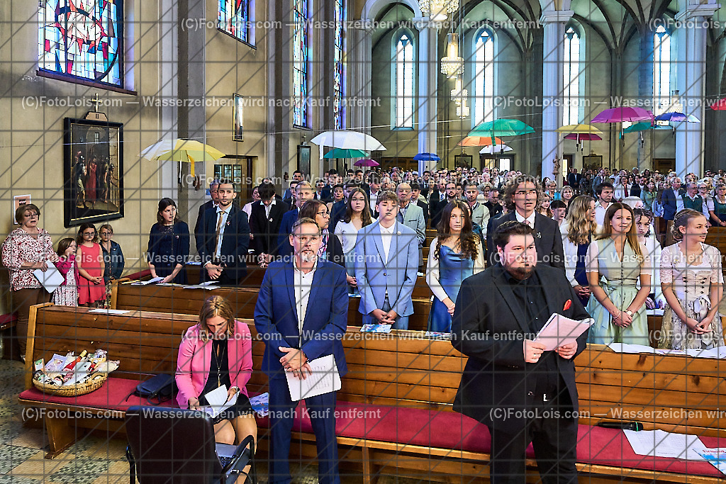 ALP0607_PfarrFirmung Wieselburg | (C)FotoLois.com, Alois Spandl, Firmung in der Pfarrkirche Wieselburg mit Generalvikar Dr. Christoph Weiss, Dechant Pfarrer Daniel Kostrzycki und Monignore Franz Dammerer, Sa 15. Juni 2024.