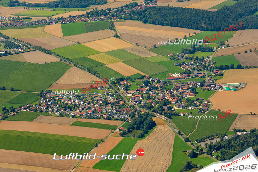 Das Luftbild zeigt : Kondrau Waldsassen - Die Luftaufnahme wurde 2023 vom UL-Flugzeug aus erstellt ( keine Drohne ) - Hochauflösende Luftaufnahme - Für grossformatige Ausdrucke geeignet. Die Geschenkidee !Mit Lizenz und Bildrechte bestellbar
