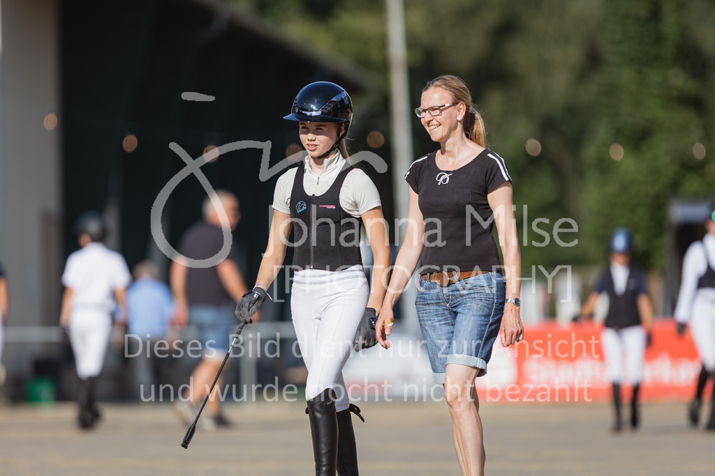 220825_Delbrueck_PonyTrophy-107 | Deine schönsten Turniermomente als professionelle Fotos! Entdecke hochwertige Pferdesport-Fotografie im Online-Shop. Jetzt Fotos finden & bestellen!