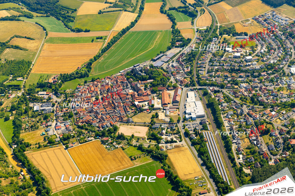 Das Luftbild zeigt :  Thüngen - Die Luftaufnahme wurde 2023 vom UL-Flugzeug aus erstellt ( keine Drohne ) - Hochauflösende Luftaufnahme - Für grossformatige Ausdrucke geeignet. Die Geschenkidee !Mit Lizenz und Bildrechte bestellbar