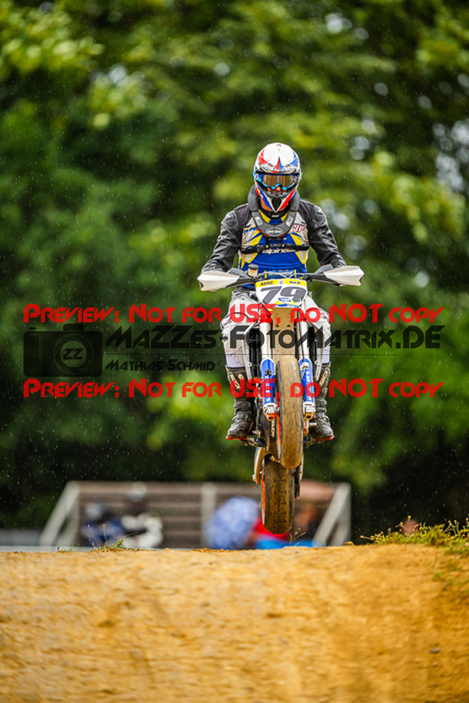 MaZZes_FotoMatrix_230701_1931 | S4