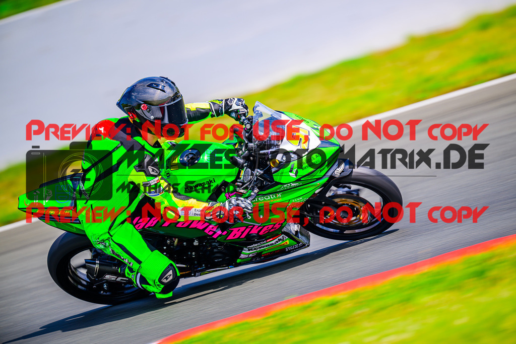 MaZZes_FotoMatrix_240601_6007705_0483 | SSP300