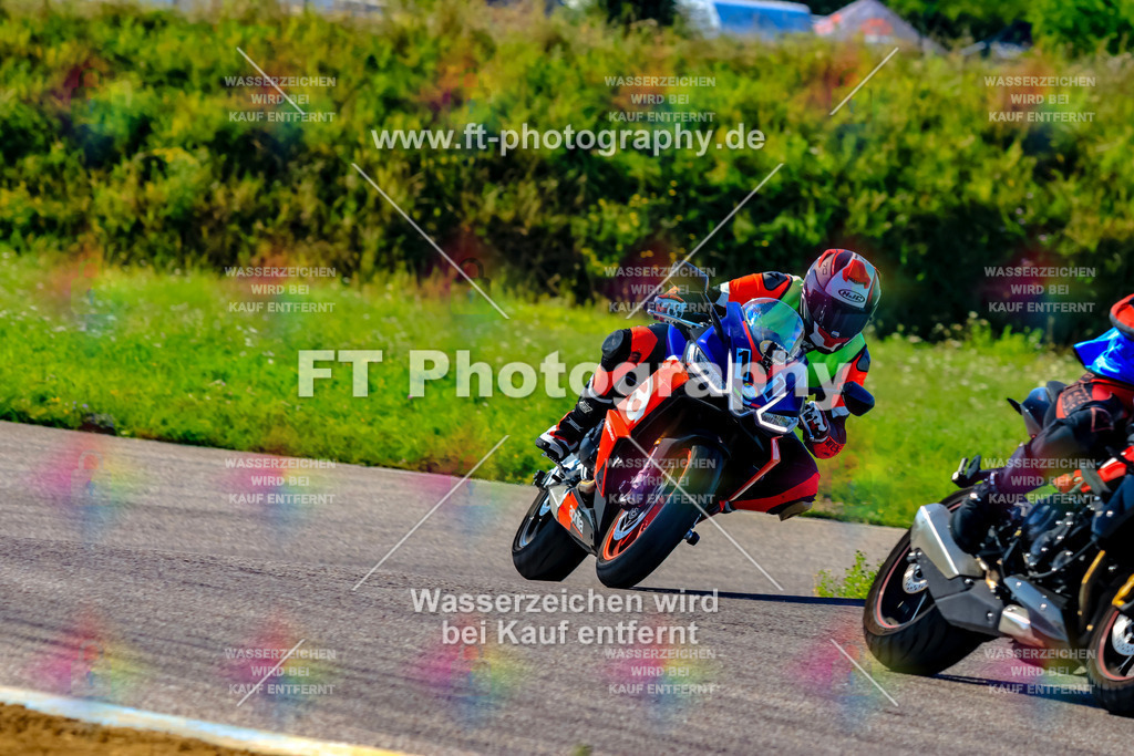 011-2318 | Hier findet Ihr Bilder von Touristenfahrten auf der Nürburgring Nordschleife oder von anderen Veranstaltungen die ich besucht habe. Viel Spass beim Durch Schauen 