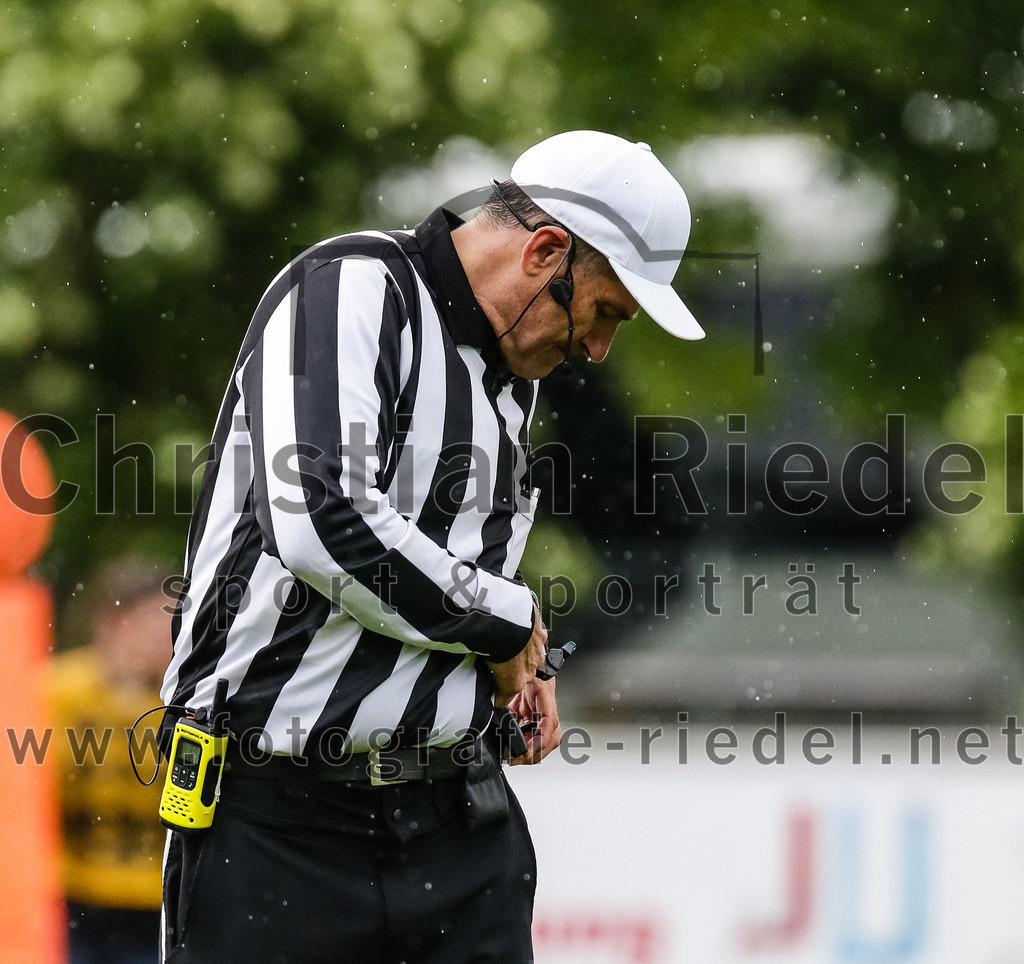 2022-05-29_117_Erding_Bulls_gegen_Nuernberg_Rams | Erding, Deutschland, 29.05.2022:
Fußball, Regionalliga 2022, 5. Spieltag, Erding Bulls gegen Nürnberg Rams, Endergebnis: 10:16

Foto: Christian Riedel / fotografie-riedel.net
