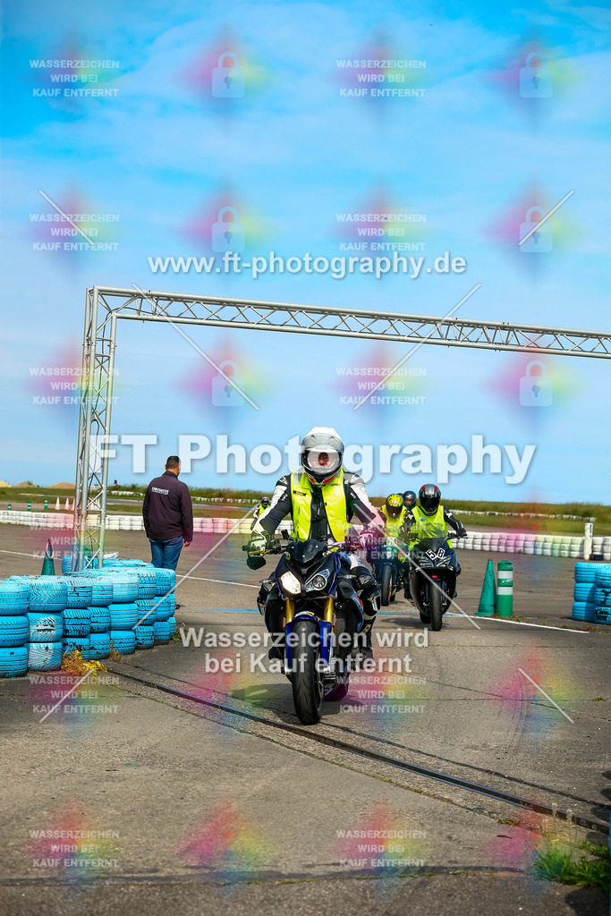 _MOT1067 | Hier findet Ihr Bilder von Touristenfahrten auf der Nürburgring Nordschleife oder von anderen Veranstaltungen die ich besucht habe. Viel Spass beim Durch Schauen 