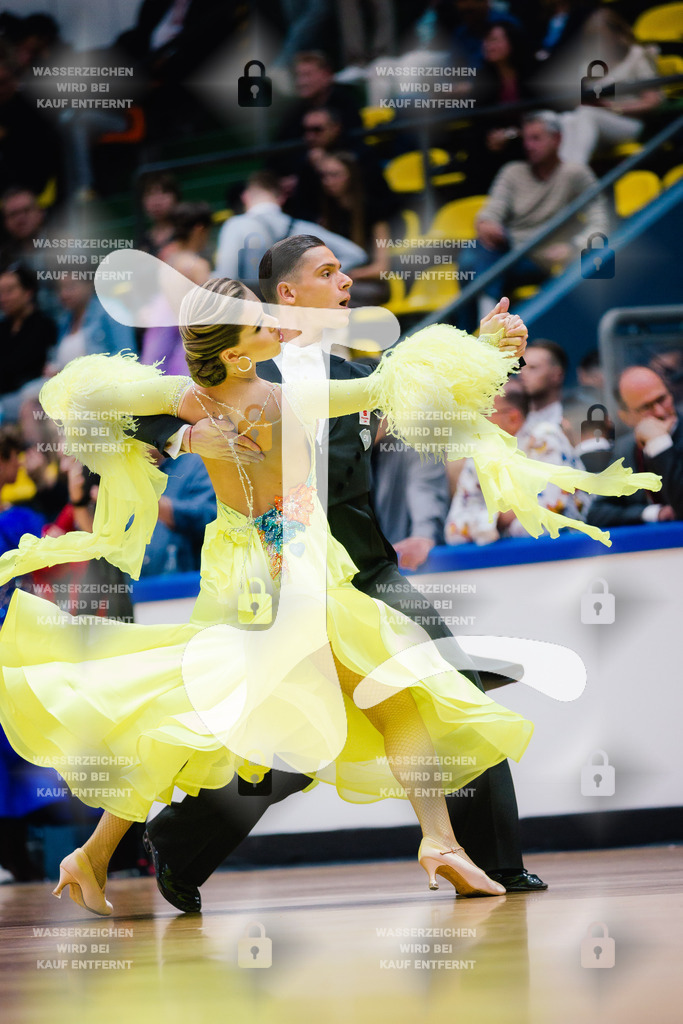 Hessen Tanzt WDSF International Open Standard 5th (86) Vladyslav Tsykhanovskyi _ Veronika Tsikhanovska (Schwarz-Weiß-Club Pforzheim)-2025-05-17-8489 | Webshop for digital downloads and prints of dance sport, event & show photographer Julian Link - Realisiert mit Pictrs.com