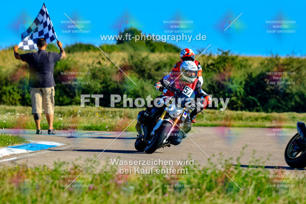 057-1889 | Hier findet Ihr Bilder von Touristenfahrten auf der Nürburgring Nordschleife oder von anderen Veranstaltungen die ich besucht habe. Viel Spass beim Durch Schauen 