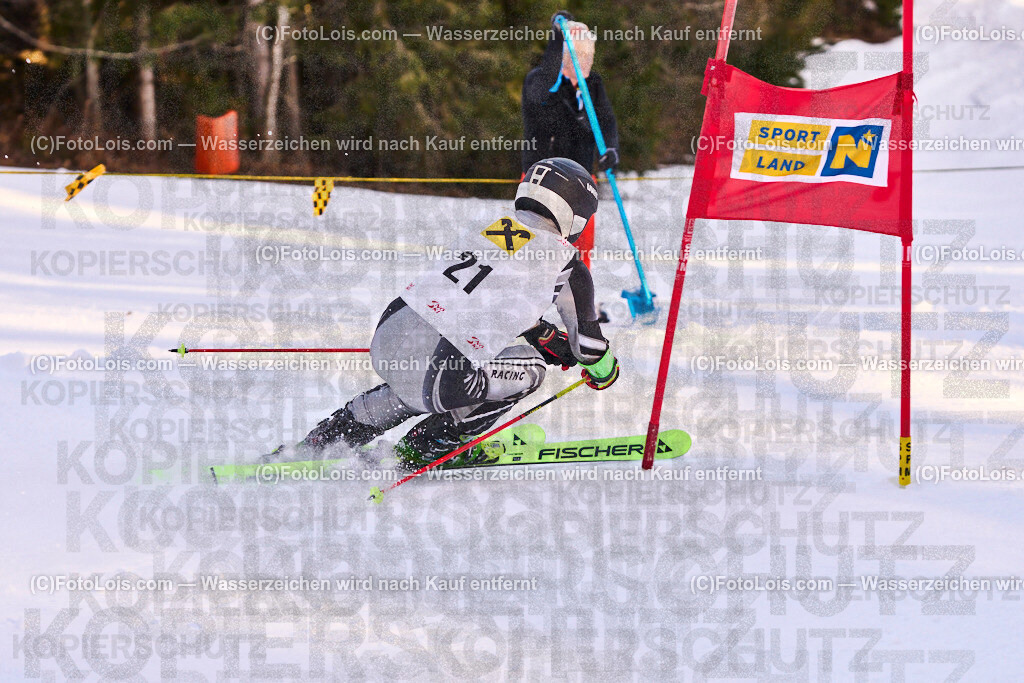 ALP0327_MastersCup-RTL-I_LKHF_Sigmund Karl | NÖ Raiffeisen MastersCup, Jugend - Damen - Herren, Riesentorlauf-Rennen 1 auf der Fuchswaldpiste, durchführender Verein: Schiklub Lackenhof, So 9. Februar 2025.
