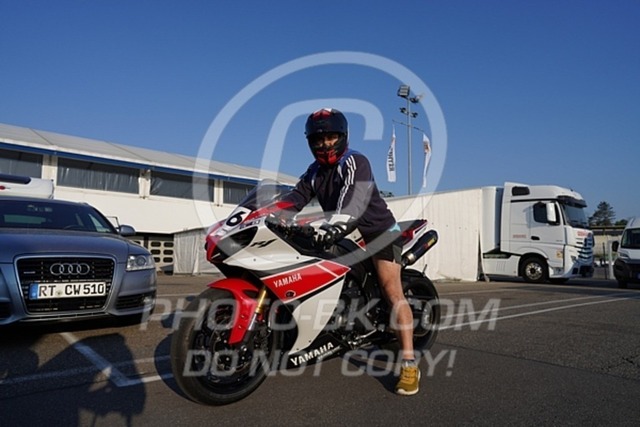 2022_05_09_PBK_10505 | Sportfotografie; SlowMotion; Video; Rennstrecke; Hafeneger; Speer; Racing; RSE; BMW; CBO; Trackday; Motorsportarena; Hockenheimring; Brno; Most; Barcelona; Valencia