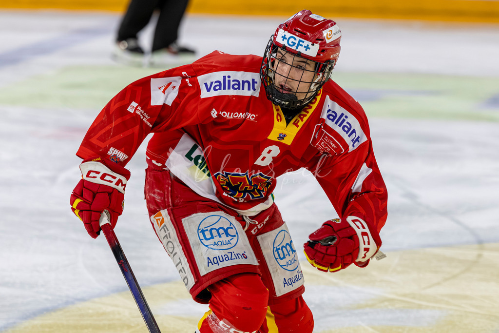 EHCB vs GCK 20260104-6222 | Sportbilder, Sportfotograf, Hochzeits- und Eventfotografin, Flugshows, Portraits und Tiershooting, Aviation, Downhill, Nationalleague, Swissleague, International
