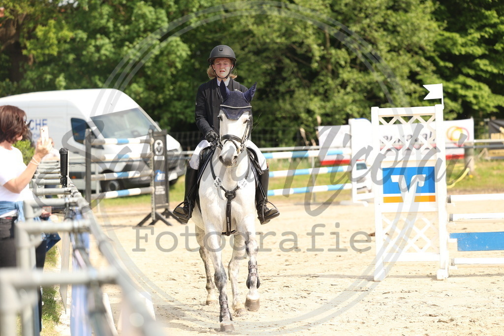 994A7706 | sabrinanicolaifotografie - Realisiert mit Pictrs.com