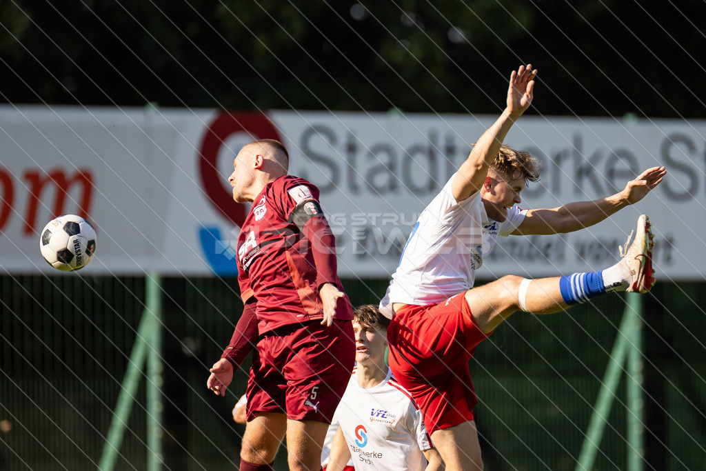 20250928_Picselweb-Fotografie_1R3_1577 | Spielszenen aus dem Spiel VfL Güldenstern Stade - Rotenburger SV. Ergebnis 0:3 - Realisiert mit Pictrs.com