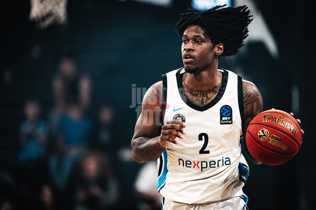 Basketball | Männer | Saison 2025/2026 | BKT EuroCup | Veolia Towers Hamburg vs. Bahcesehir College Istanbul | 14.10.2025 | Leonard Thorpe Jr. (#2, Veolia Towers Hamburg)