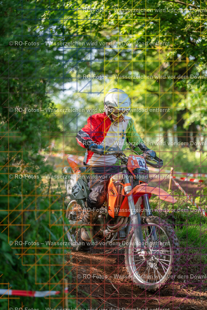 Wolfshausen 3 Lauf -1628 | Sportfotografie von RO-Fotos: Motorsport, Motocross, Enduro, Laufveranstaltungen und Triathlon. Professionelle Fotos von Sportlern und Events. - Realisiert mit Pictrs.com