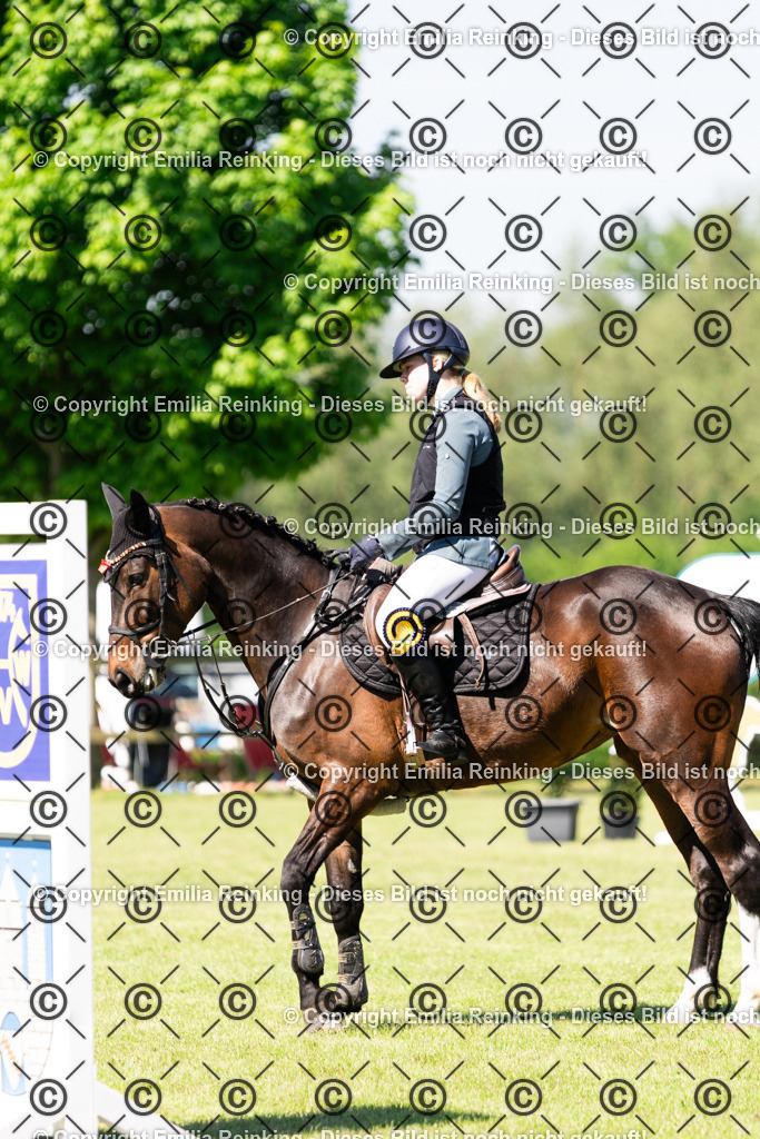 CL5A8220 | Emilia Reinking Fotografie - Realisiert mit Pictrs.com