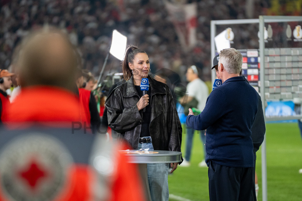 VfB Stuttgart vs. SC Freiburg, Fussball, DFB-Pokal, Halbfinale, 23.04.2026 | Esther Sedlaczek,VfB Stuttgart vs. SC Freiburg, Fussball, DFB-Pokal, Halbfinale, 23.04.2026DFB regulations prohibit any use of photographs as image sequences and/or quasi-video