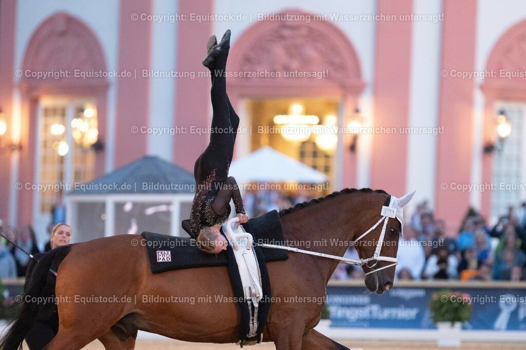 20230527_Voltigieren_NASPA_Flutlicht_0457 | equistock