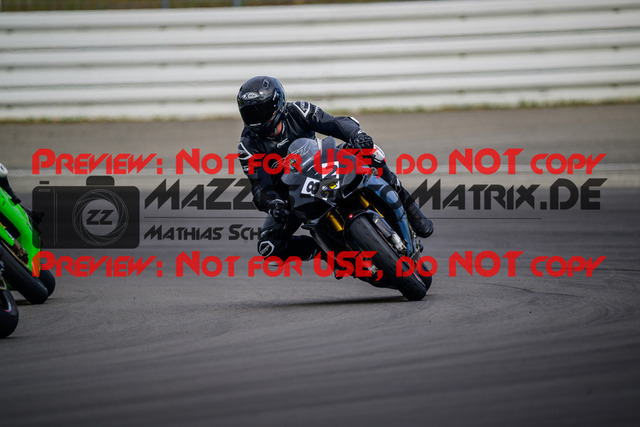 MaZZes_Fotomatrix_20250421_6007705_3287 | GELB