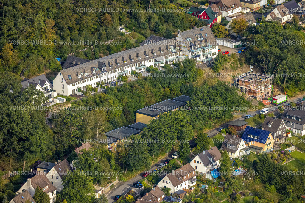 Siegen230912480 | Luftbild, Wohngebiet Reihenhäuser Albert-Richartz-Straße und Anton-Delius-Straße mit Baustelle und Neubau Wohnhaus, Siegen-Häusling, Siegen, Siegerland, Nordrhein-Westfalen, Deutschland