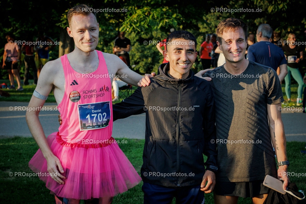 Sparda-Bank Nachtlauf Bonn; Bonn, 18.06.2025 | Impressionen vom Sparda-Bank Nachtlauf Bonn am 18.06.2025 in Bonn (Nordrhein-Westfalen). 