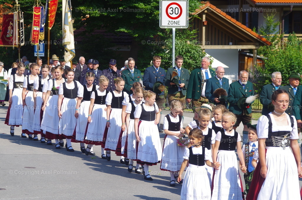 IMGP3168 | fotografiert von Axel PollmannLeonhardi Wallfahrt Benediktbeuern und Murnau, Fronleichnam, Fasching, Landschaft im Loisachtal und Benediktbeuern  - Realisiert mit Pictrs.com