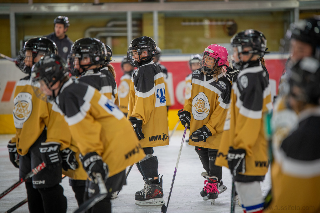 2025-09JP Hockey-Camp-Widnau-298 | "Fussifoto.com – Ihr Ansprechpartner für hochwertige Fotografie! Entdecken Sie kreative Bilder und professionelle Dienstleistungen. Kontaktieren Sie uns für Ihre Projekte!"