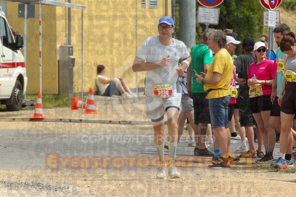 250614_1306_EV4_0479 | Sportfotografie im Rhein-Sieg Kreis, Köln, Bonn, NRW, Rheinland Pfalz, Hessen, etc. Unser Tätigkeitsfeld umfasst den Laufsport vom Volkslauf über den Marathon, Duathlon, Triathon bis zum Ultralauf wie Kölnpfad Ultra oder Schindertrail.