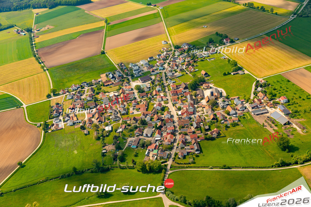 Das Luftbild zeigt : Schwarzach Pyrbaum - Die Luftaufnahme wurde 2024 vom UL-Flugzeug aus erstellt ( keine Drohne ) - Hochauflösende Luftaufnahme - Für grossformatige Ausdrucke geeignet. Die Geschenkidee !Mit Lizenz und Bildrechte bestellbar