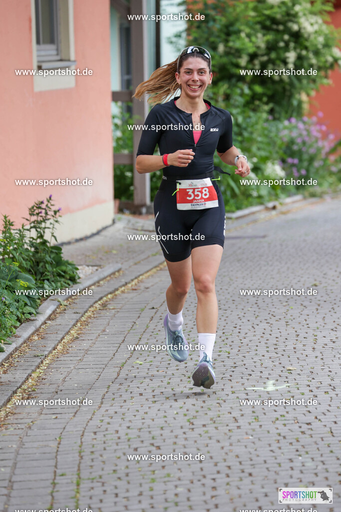 KSZ_8846 | Stadttriathlon Erding 2025. #yourpictrs #sportshot_your_pictrs @Sportshotphotography #stadttriathlonerding Copyright: www.sportshot.de