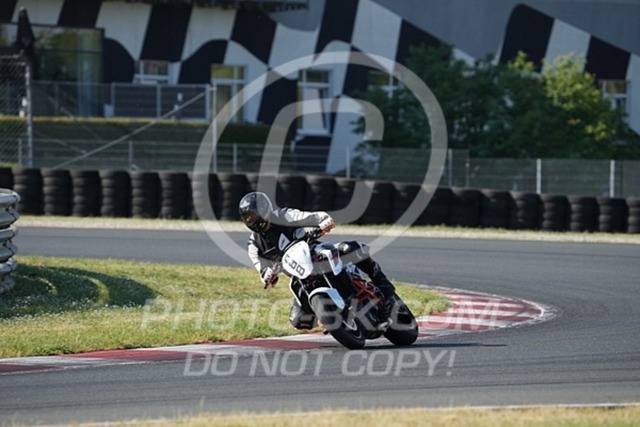 2024_05_16_PBK_13152 | Sportfotografie; SlowMotion; Video; Rennstrecke; Hafeneger; Speer; Racing; RSE; BMW; CBO; Trackday; Motorsportarena; Hockenheimring; Brno; Most; Barcelona; Valencia