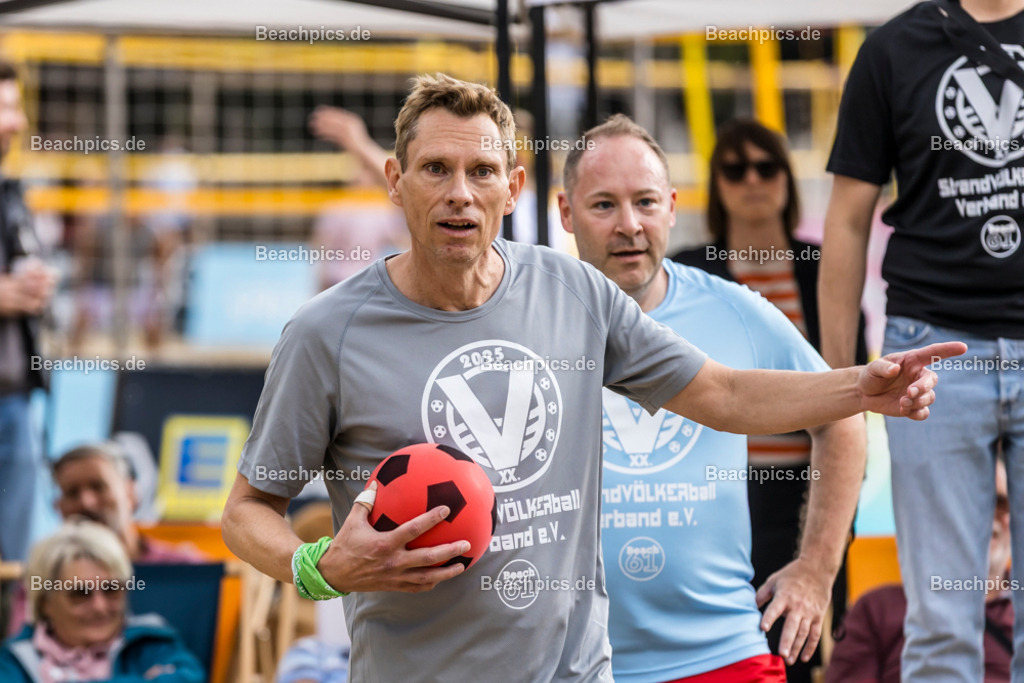 2025-200084013-Strandvölkerball-WM |  24.08.2025; Berlin Foto: Gerold Rebsch - www.beachpics.de