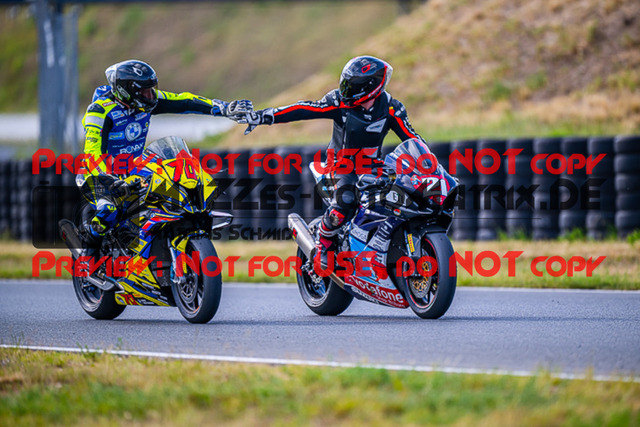 MaZZes_FotoMatrix_220522_0543 | Fotograf Mathias Schmid
Sportfotograf,
Eventfotograf,
Hochzeitsfotograf,
Portraitfotograf