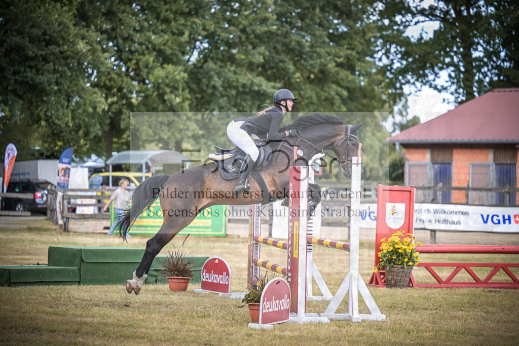 DOS_0260 | Entdecke hochwertige Reitturnierfotos von Foto Oger. Professionell, emotional und authentisch – jetzt Lieblingsmomente im Shop bestellen.Deutschlandweite Turnierfotografie. - Realisiert mit Pictrs.com
