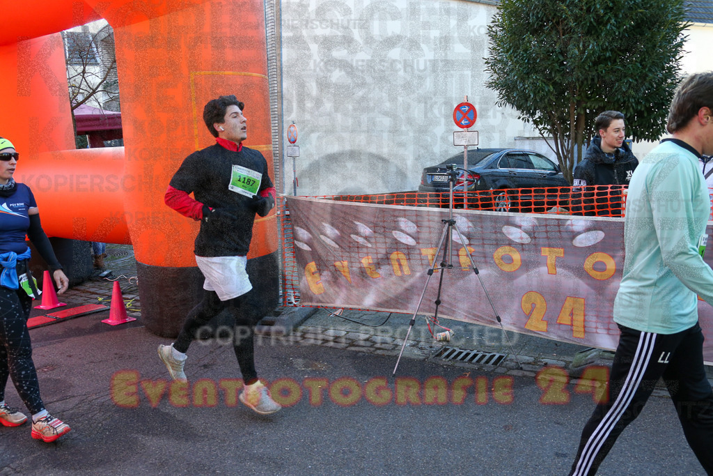 241201_1048_EX1_8729 | Sportfotografie im Rhein-Sieg Kreis, Köln, Bonn, NRW, Rheinland Pfalz, Hessen, etc. Unser Tätigkeitsfeld umfasst den Laufsport vom Volkslauf über den Marathon, Duathlon, Triathon bis zum Ultralauf wie Kölnpfad Ultra oder Schindertrail.