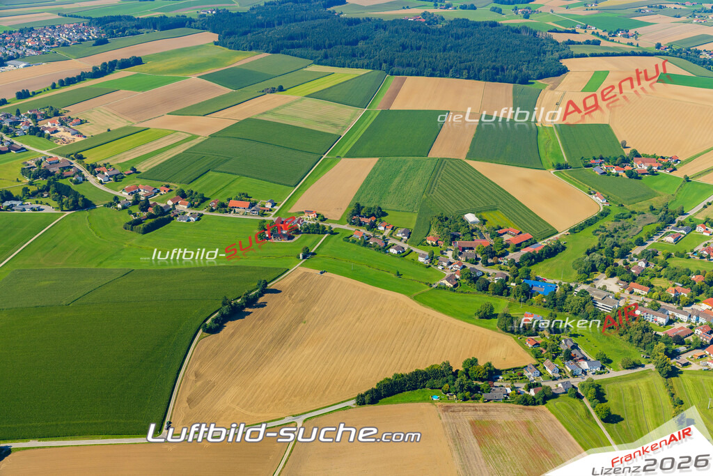 Luftaufnahme Bonbruck Bodenkirchen - Die Luftaufnahme wurde 2025 vom UL-Flugzeug heraus erstellt ( keine Drohne ) - Hochauflösende Luftaufnahme - für professionelle Ausdrucke geeignet. Die Geschenkidee !Mit Lizenz und Bildrechte bestellbar