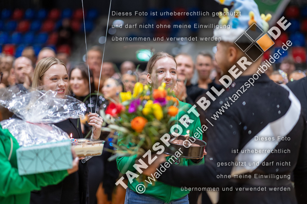 20260328-04131 | Hier finden Sie Tanz Bilder vom Latein und Standard Formationen tanzen. Sportbilder vom Tanzsport. Schöne Fotos und von Weltmeisterschaft, Europameisterschaft, Bundesliga, Regionalliga, Oberliga und Landesliga sowie von GOC Stuttgart, DanceComp, WM Bremen