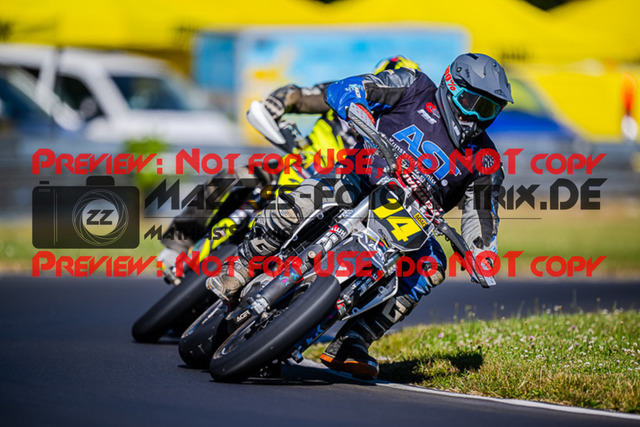 MaZZes_FotoMatrix_220702_2189 | UE40