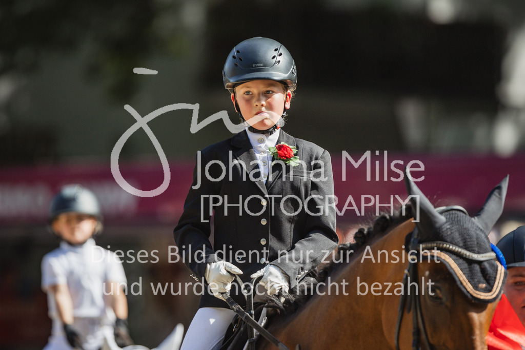230910_OWLCh_Führzügel-161 | Deine schönsten Turniermomente als professionelle Fotos! Entdecke hochwertige Pferdesport-Fotografie im Online-Shop. Jetzt Fotos finden & bestellen!
