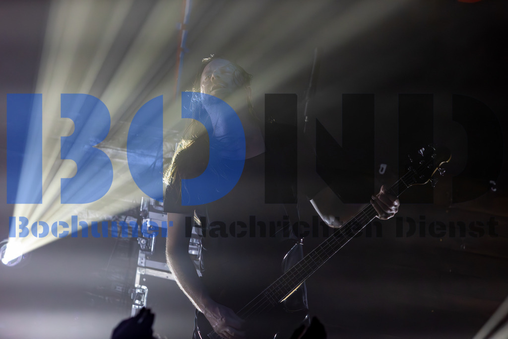 SES_ENEINS20250227-46 | bond - Realisiert mit Pictrs.com