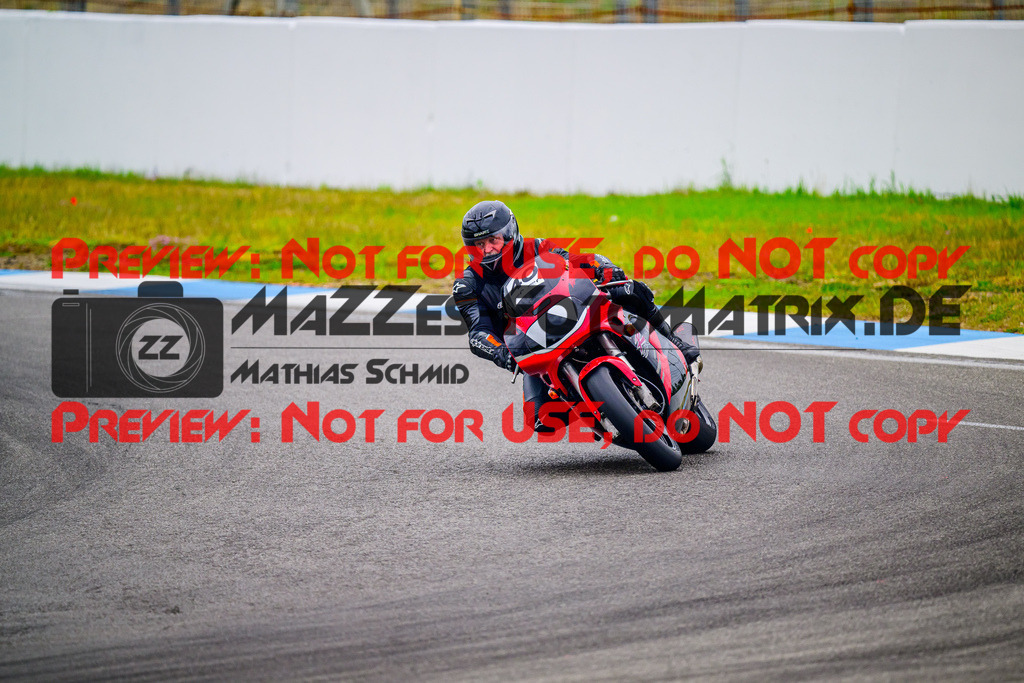 MaZZes_FotoMatrix_240614_6007705_1163 | GELB