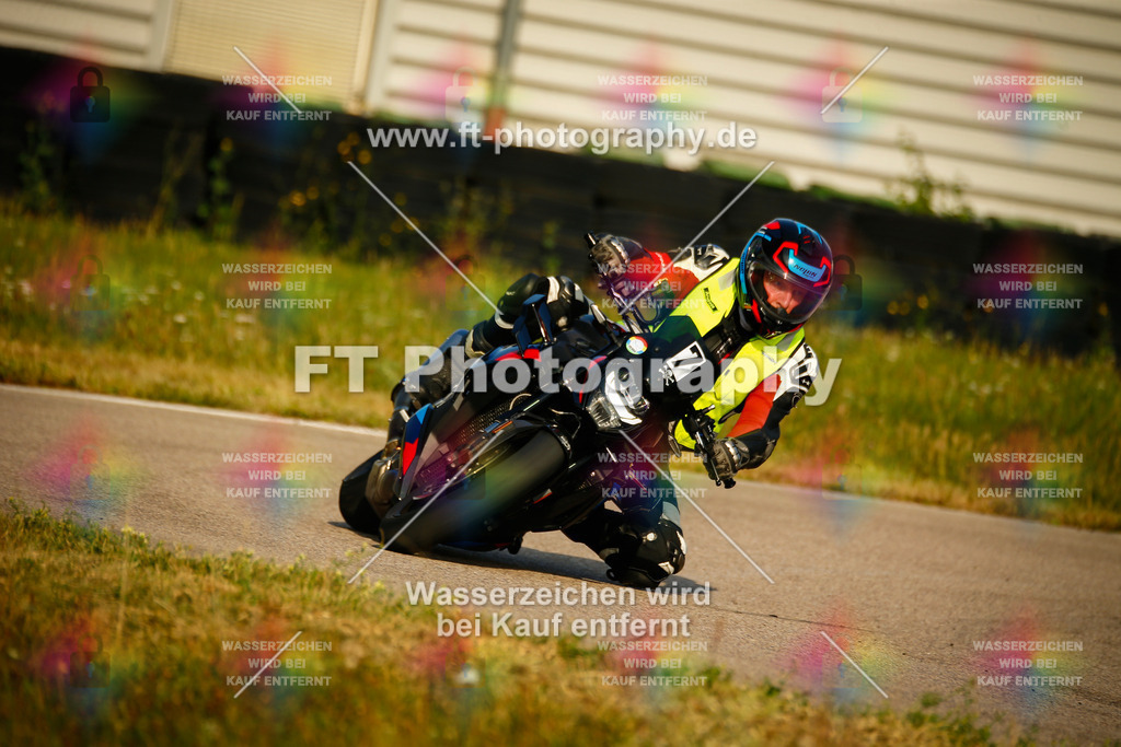 _MOT5318 | Hier findet Ihr Bilder von Touristenfahrten auf der Nürburgring Nordschleife oder von anderen Veranstaltungen die ich besucht habe. Viel Spass beim Durch Schauen 