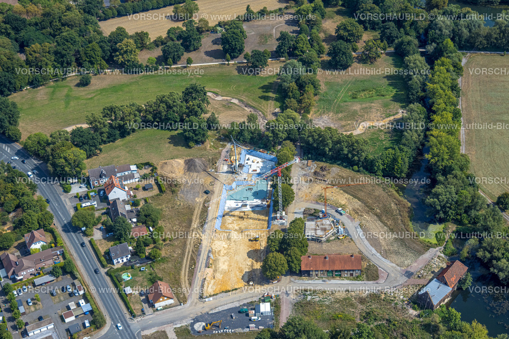 Hamm220809739Heessen | Luftbild, Baustelle und Renovierung der Schlossmühle am Mühlengraben und Mühlenteich, neuer Bachlauf ohne Wasser, Heessen, Hamm, Ruhrgebiet, Nordrhein-Westfalen, Deutschland