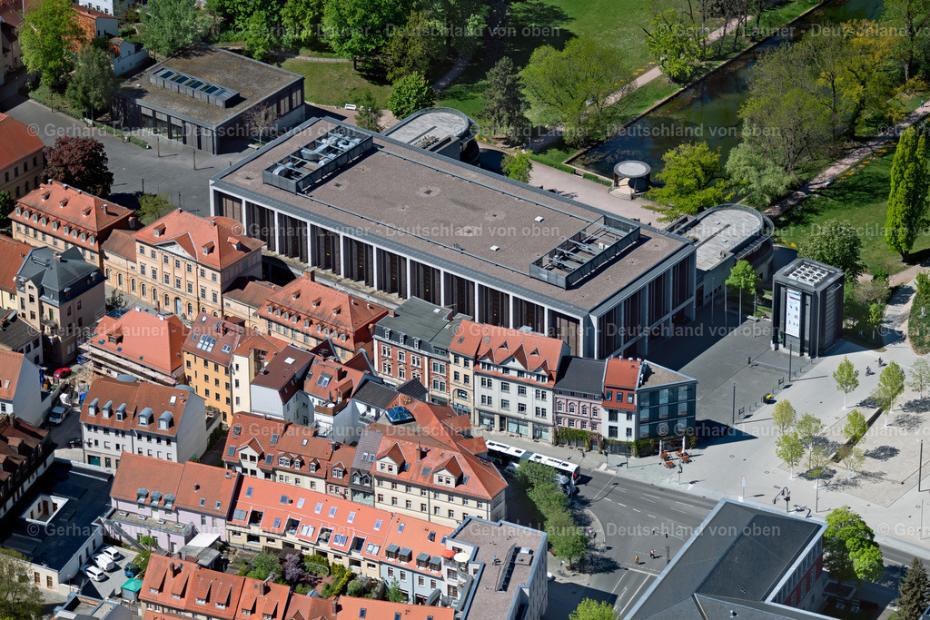 4026800 | WEIMAR 07.05.2020 Gebäude der Veranstaltungshalle " congress centrum weimarhalle " an der Karl-Liebknecht-Straße in Weimar im Bundesland Thüringen, Deutschland. Weiterführende Informationen bei: weimar GmbH. // Building of the indoor arena " congress centrum weimarhalle " in Weimar in the state Thuringia, Germany. Further information at: weimar GmbH. Foto: Gerhard Launer
