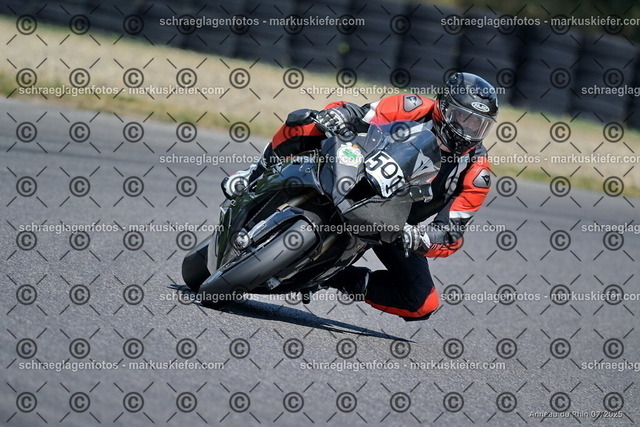 25bt04-1098 | markuskiefer.com - Realisiert mit Pictrs.com